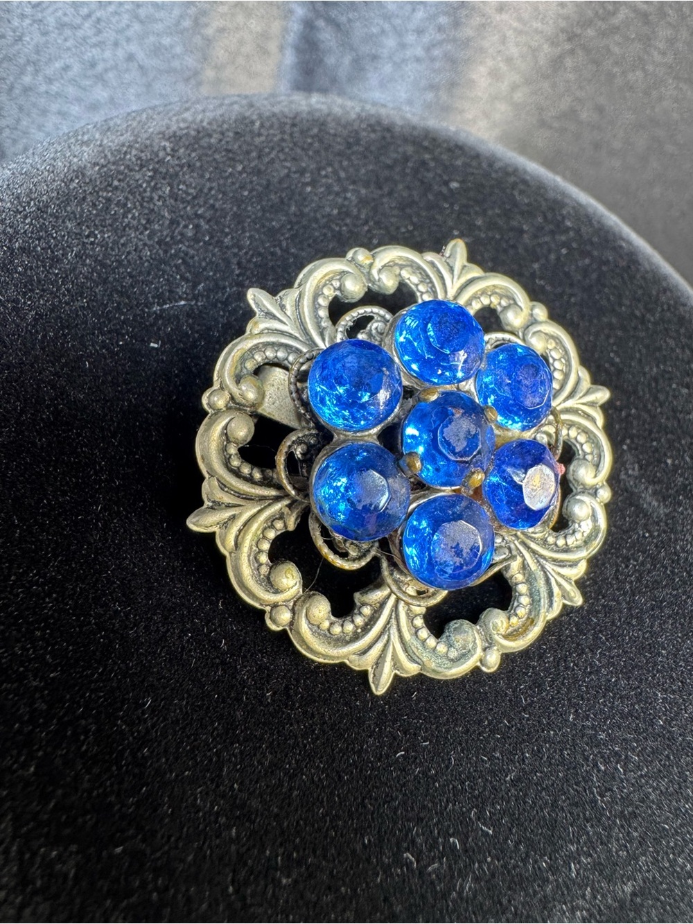 Vintage-Style Blue Glass Stone Filigree Brooch